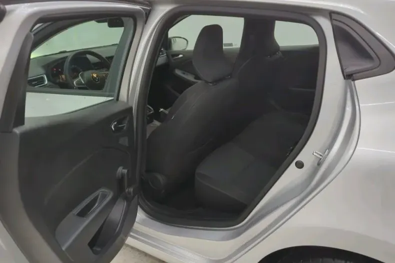 Renault Clio din 2022 cu 10.501 km - oferta REN194164 - foto 8