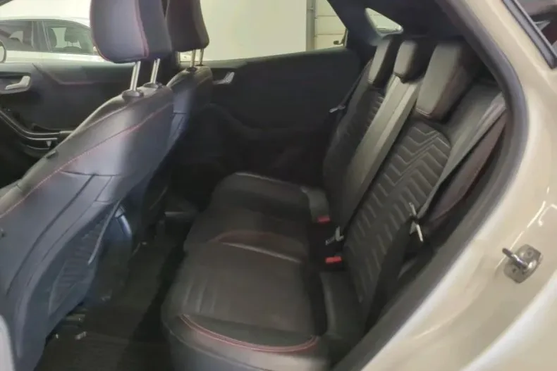 Ford Puma din 2020 cu 40.582 km - oferta FOR194165 - foto 8