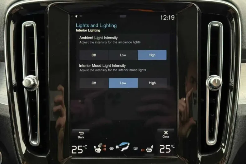 Volvo XC40 din 2020 cu 100.000 km - oferta VOL194169 - foto 39