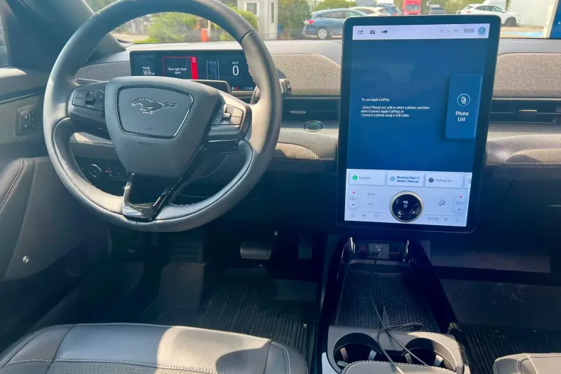 Ford Mustang Mach-E din 2022 cu 29.700 km - oferta FOR194173 - foto 11