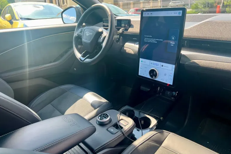 Ford Mustang Mach-E din 2022 cu 29.700 km - oferta FOR194173 - foto 13