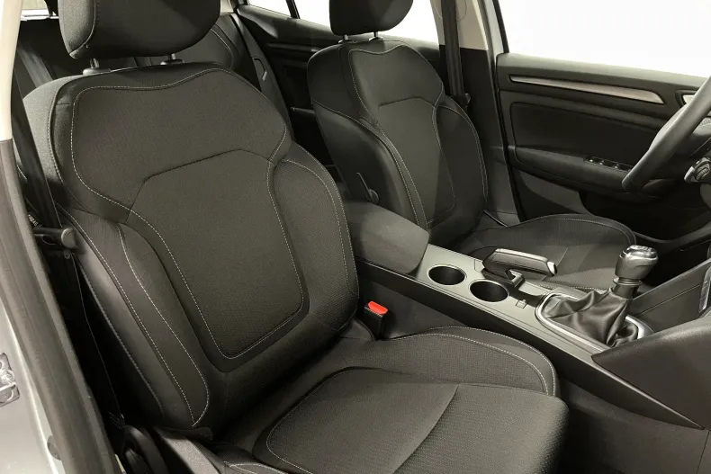 Renault Megane din 2022 cu 96.088 km - oferta REN194175 - foto 9
