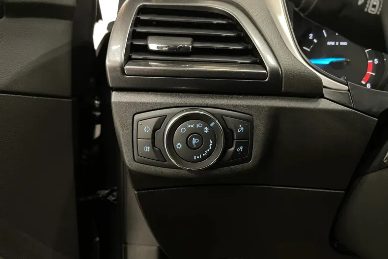 Ford Mondeo din 2021 cu 168.758 km - oferta FOR194177 - foto 26