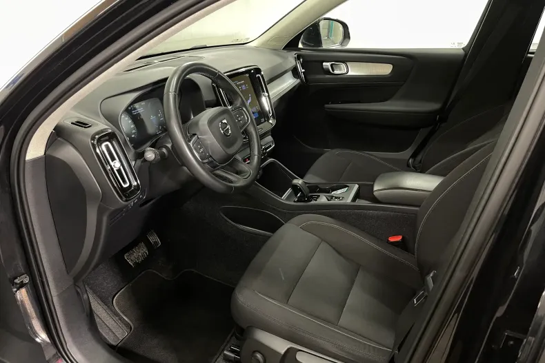 Volvo XC40 din 2021 cu 97.986 km - oferta VOL194180 - foto 5