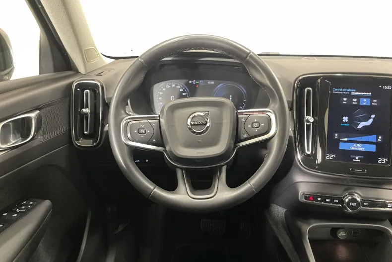 Volvo XC40 din 2021 cu 97.986 km - oferta VOL194180 - foto 6