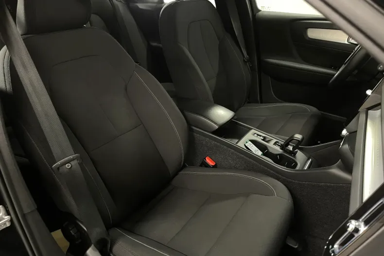 Volvo XC40 din 2021 cu 97.986 km - oferta VOL194180 - foto 9