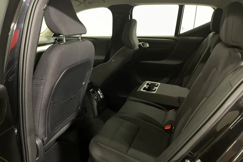 Volvo XC40 din 2021 cu 97.986 km - oferta VOL194180 - foto 10