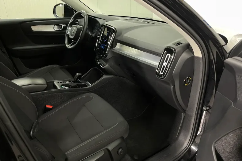 Volvo XC40 din 2021 cu 97.986 km - oferta VOL194180 - foto 20