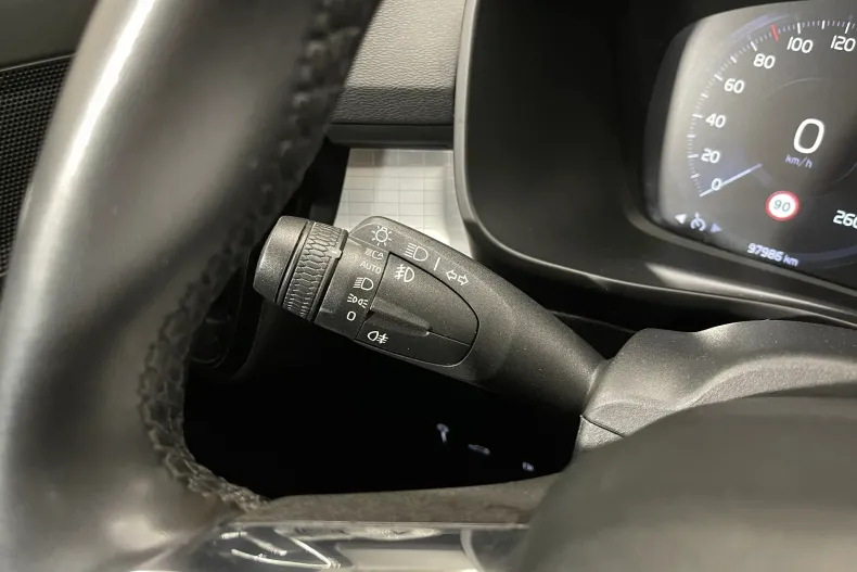 Volvo XC40 din 2021 cu 97.986 km - oferta VOL194180 - foto 24