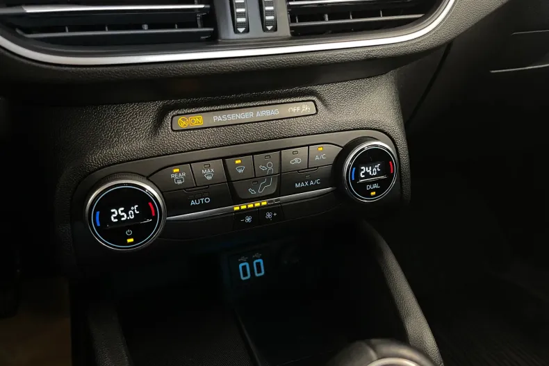Ford Focus din 2021 cu 46.033 km - oferta FOR194184 - foto 17