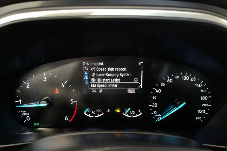 Ford Focus din 2021 cu 46.033 km - oferta FOR194184 - foto 25