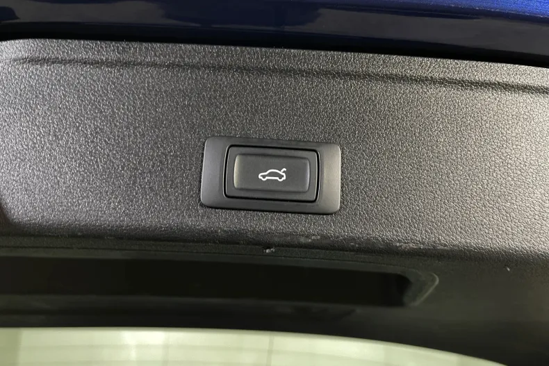 Audi A4 din 2022 cu 71.468 km - oferta AUD194186 - foto 19