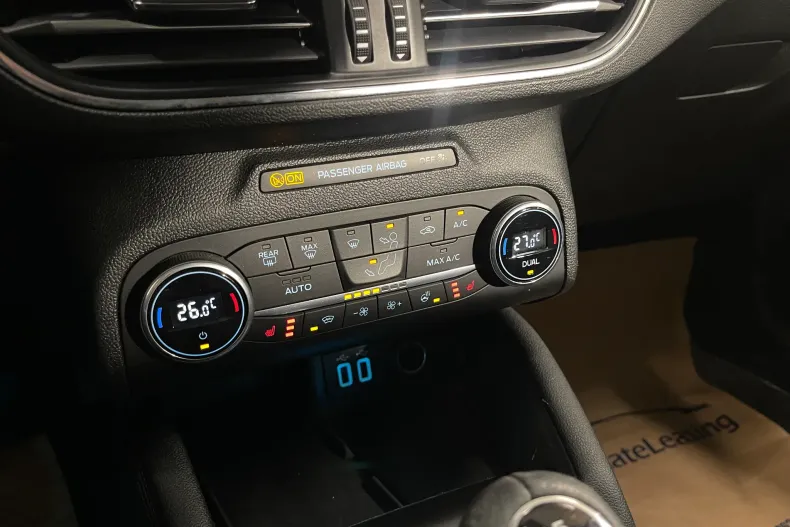 Ford Focus din 2021 cu 55.658 km - oferta FOR194188 - foto 17