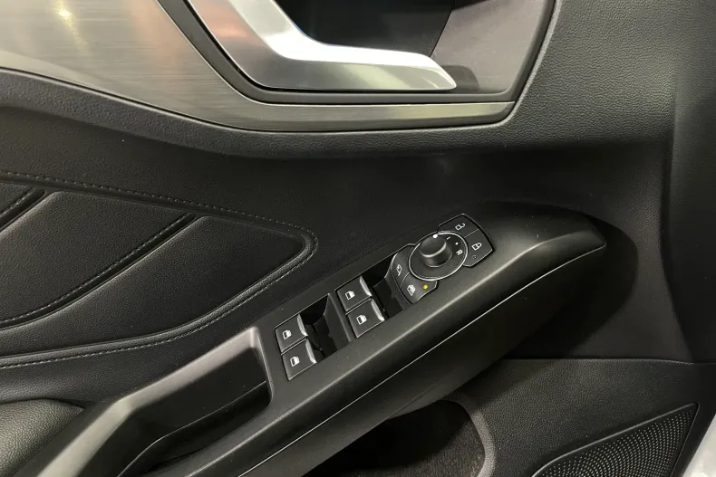 Ford Focus din 2021 cu 55.658 km - oferta FOR194188 - foto 18