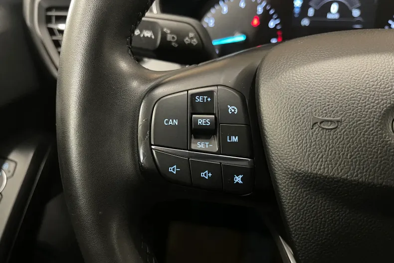 Ford Focus din 2021 cu 55.658 km - oferta FOR194188 - foto 20