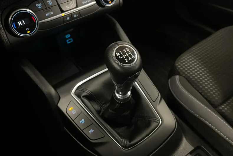Ford Focus din 2022 cu 60.022 km - oferta FOR194189 - foto 21