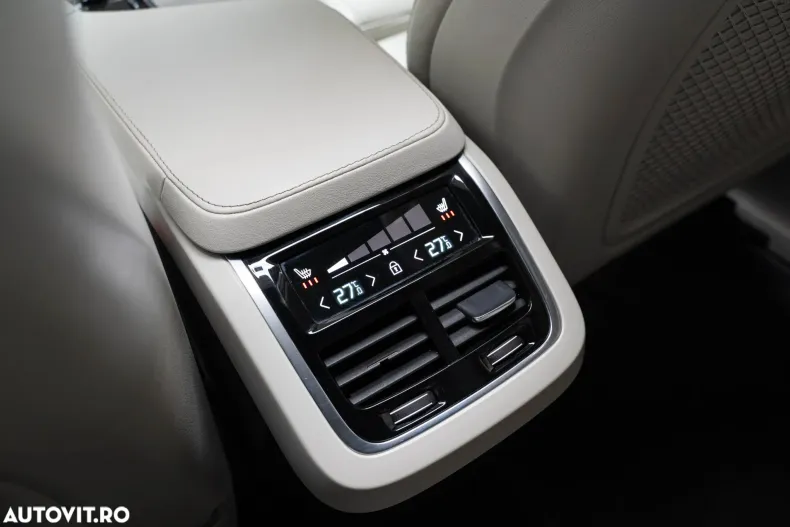 Volvo XC90 din 2023 cu 89.076 km - oferta VOL194191 - foto 33