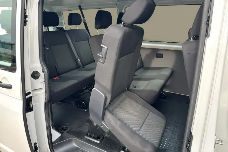 Volkswagen Transporter din 2024 cu 82.480 km - oferta VOL194196 - foto 21