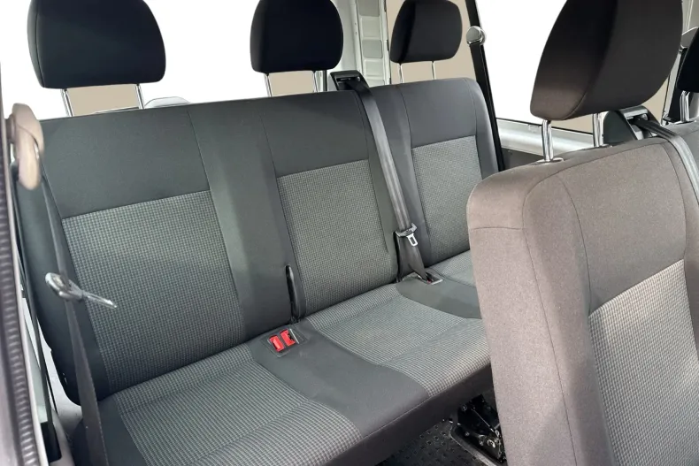 Volkswagen Transporter din 2024 cu 82.480 km - oferta VOL194196 - foto 22