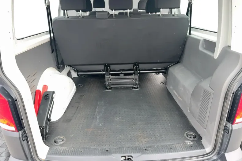 Volkswagen Transporter din 2024 cu 82.480 km - oferta VOL194196 - foto 23