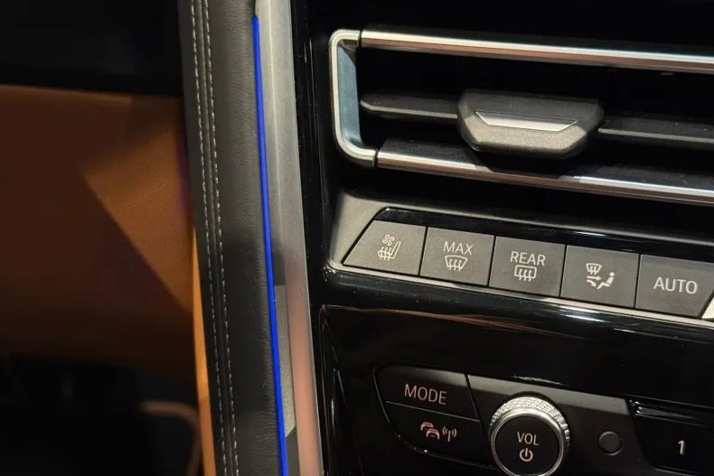 BMW M8 (Seria 8) din 2020 cu 98.153 km - oferta BMW194205 - foto 18