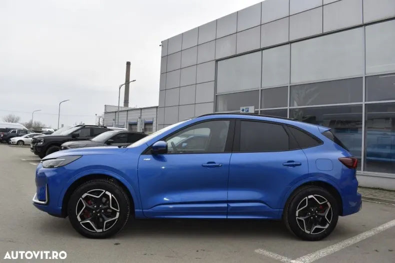 Ford Kuga din 2025 cu 1 km - oferta FOR194207 - foto 4