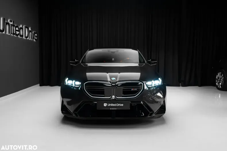 BMW M5 (Seria 5) din 2025 cu 9.000 km - oferta BMW194221 - foto 2