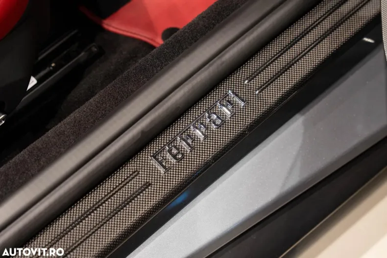 Ferrari Portofino din 2023 cu 1.400 km - oferta FER194227 - foto 30