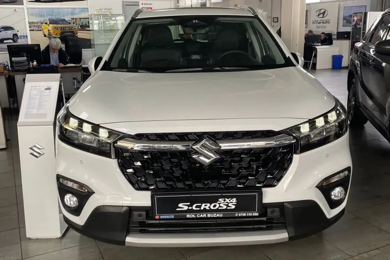 Suzuki S-Cross din 2025 cu 3 km - oferta SUZ194236 - foto 1