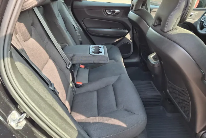 Volvo XC60 din 2021 cu 65.538 km - oferta VOL194241 - foto 32