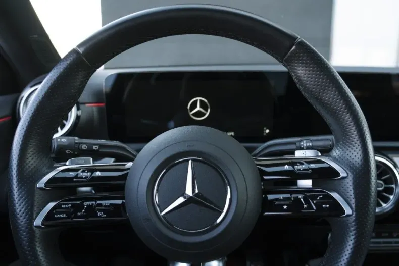 Mercedes-Benz A 250 (Clasa A) din 2024 cu 25.810 km - oferta MER194262 - foto 9