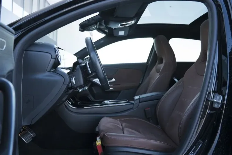 Mercedes-Benz A 250 (Clasa A) din 2024 cu 25.810 km - oferta MER194262 - foto 13