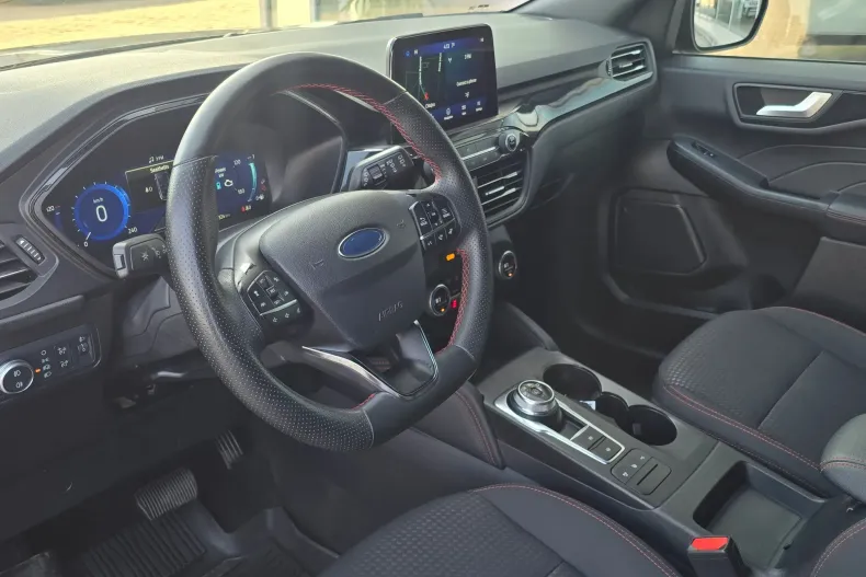 Ford Kuga din 2022 cu 92.232 km - oferta FOR194272 - foto 15