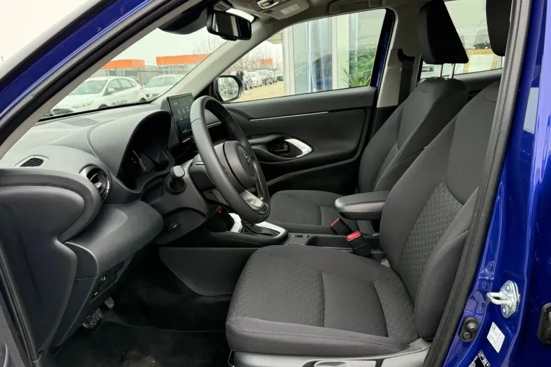 Toyota Yaris Cross din 2025 cu 3.058 km - oferta TOY194276 - foto 13
