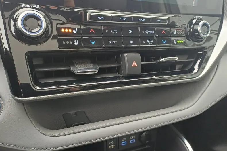 Toyota Highlander din 2022 cu 60.038 km - oferta TOY194277 - foto 20