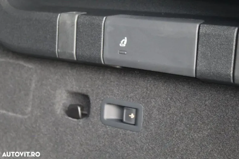 Volkswagen Tayron din 2025 cu 4.500 km - oferta VOL194286 - foto 24