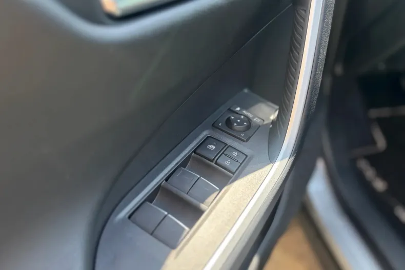Toyota RAV4 din 2025 cu 5 km - oferta TOY194291 - foto 14
