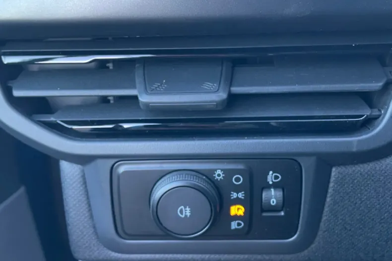 Ford Tourneo Custom din 2024 cu 5 km - oferta FOR194299 - foto 11