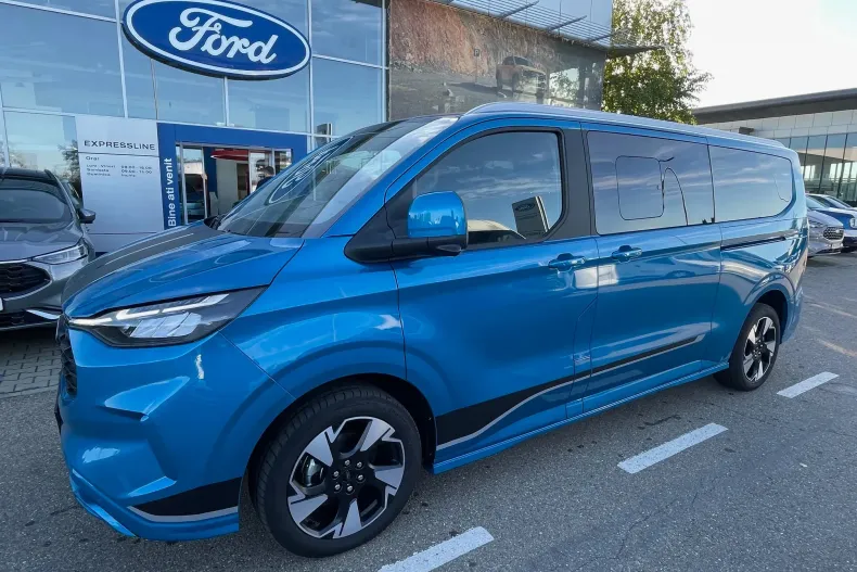 Ford Tourneo Custom din 2024 cu 5 km - oferta FOR194299 - foto 14