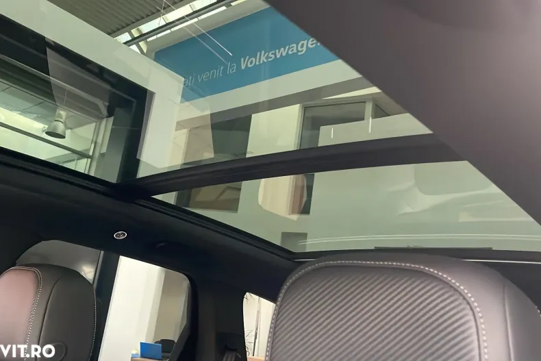 Volkswagen Touareg din 2025 cu 12 km - oferta VOL194300 - foto 12