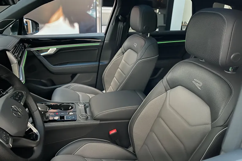 Volkswagen Touareg din 2025 cu 12 km - oferta VOL194300 - foto 18