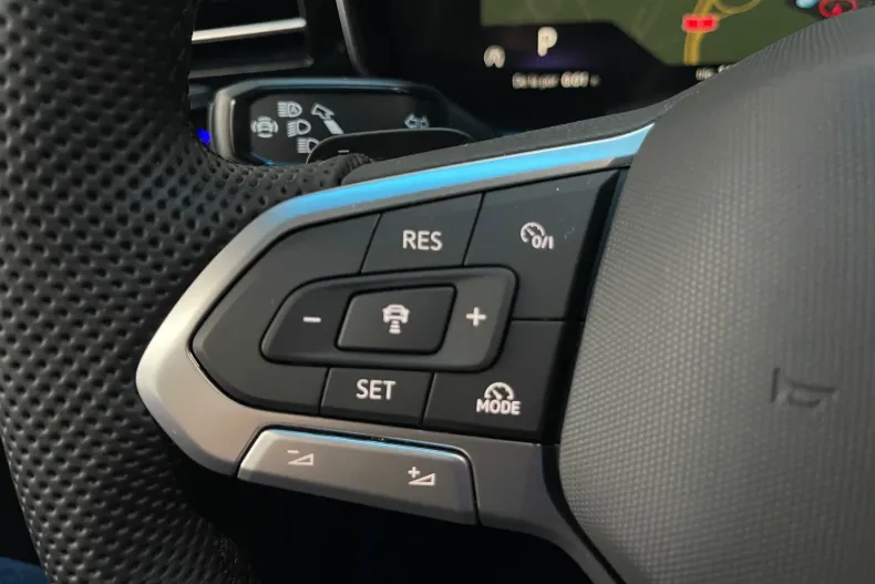 Volkswagen Touareg din 2025 cu 12 km - oferta VOL194300 - foto 31