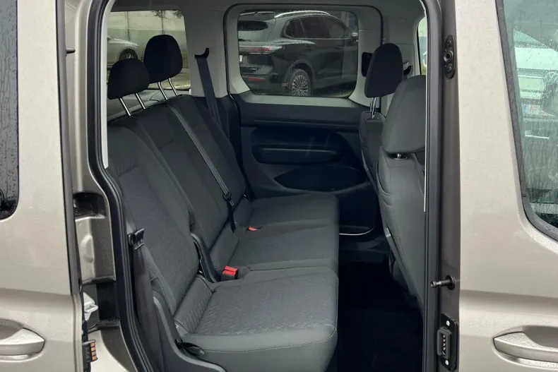 Volkswagen Caddy din 2025 cu 10 km - oferta VOL194303 - foto 8