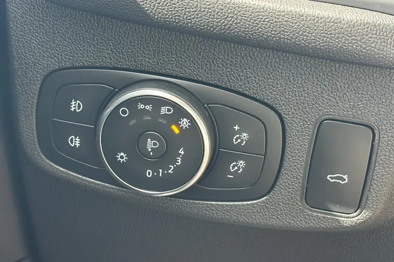 Ford Focus din 2023 cu 47.000 km - oferta FOR194306 - foto 33