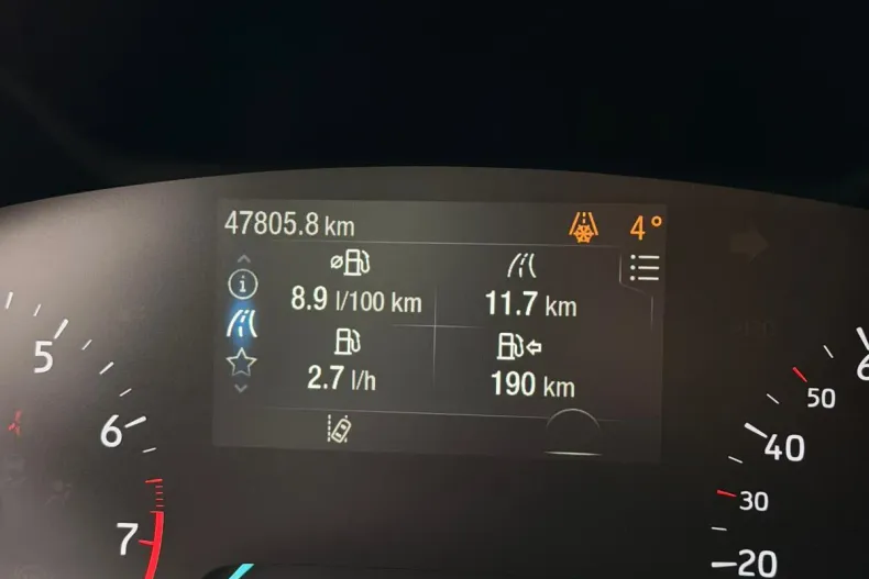 Ford Focus din 2023 cu 47.000 km - oferta FOR194306 - foto 36
