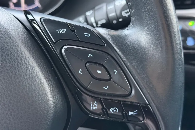Toyota C-HR din 2020 cu 46.000 km - oferta TOY194307 - foto 31