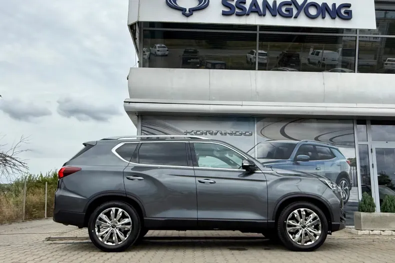 KGM Rexton din 2025 cu 9 km - oferta KGM194311 - foto 3