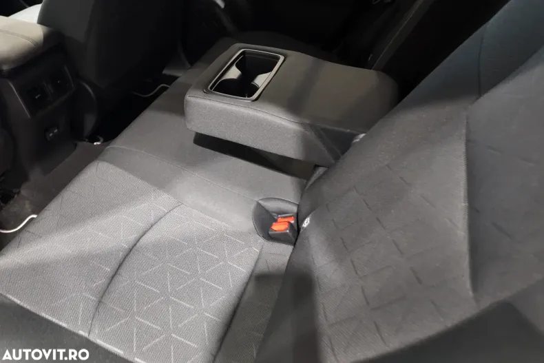 Toyota RAV4 din 2025 cu 2 km - oferta TOY194317 - foto 9