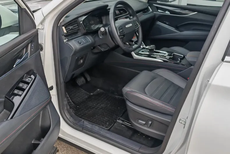 Maxus Euniq 6 din 2023 cu 6.229 km - oferta MAX194347 - foto 12