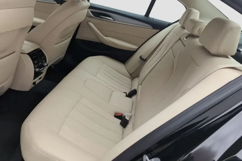 BMW 520 (Seria 5) din 2023 cu 56.546 km - oferta BMW194364 - foto 7